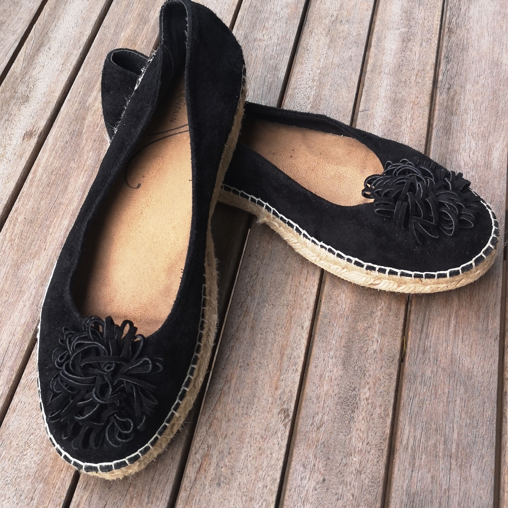 White Mountain leather espadrilles